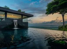 New Luxury! Panoramic Views-pool-private-gated