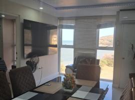 Apt 202 Fancy place with ocean view, hotel i Portmore