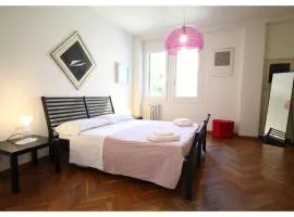 CANAL-VIEW, Apartment in Venice