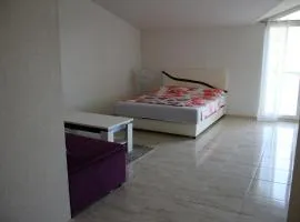 Villa Leamax - Stan 9