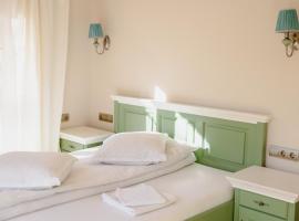 PENSIUNE RESTAURANT POIANA AVRIGULUI loc de joaca pentru copii, hotel in Avrig
