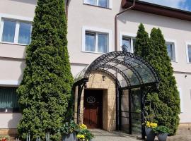 Pod Lipami, inn in Bystra