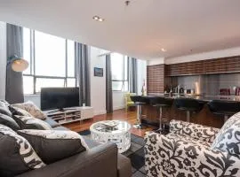 Large Executive Inner City Apartment