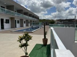 Flat no Condominio Home Duplex Bezerros, hotel in Bezerros