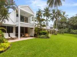 Mirage Resort Villa 105 with access to Sheraton Facilities