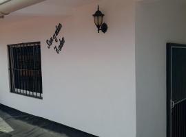 Casa en La Arboleda, cottage in Porlamar