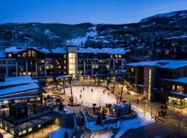 Contemporary, Oversized 1 Bedroom Luxe Ski-Inout Residence With Additional Den