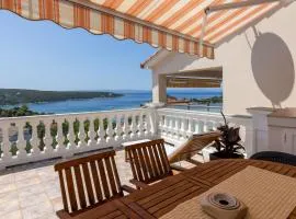 Pet Friendly Apartment In Kampor With Wifi