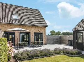 Gorgeous Home In Cadzand With Wifi