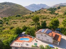5 Bedroom Nice Home In Monreale