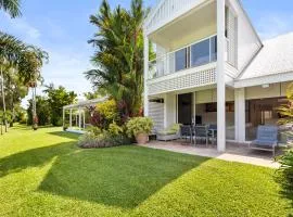 Mirage Resort Villa 138 with access to Sheraton Facilities