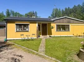 3 Bedroom Cozy Home In Nässjö