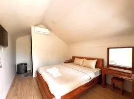 Bàu Trắng Farmstay