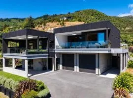 Luxury Modern Home with Ocean & Native Bush Views
