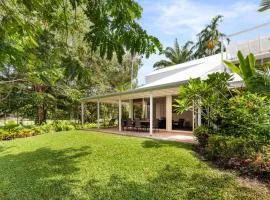 Mirage Resort Villa 112 with access to Sheraton Facilities