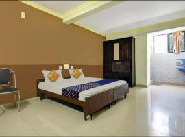 Spot on ummis Residancy, hotel v destinaci Chewarra