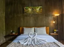Rain & Sunrise Homestay