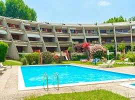 Arena sul lago & piscina
