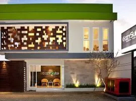 Eazy Suite Legian