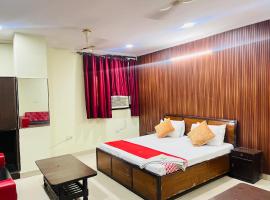 Hotel Imperial Inn - Karol Bagh, hotel v destinaci Jāmb