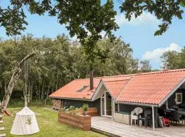 Three-Bedroom Holiday Home In Thyholm