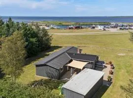 Stunning Home In Tarm With Wifi