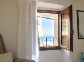 Casa De Lu Ventu Dimora Storica con Vista Mare Infinita