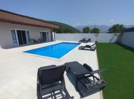 Villa LAKE Mostarsko jezero