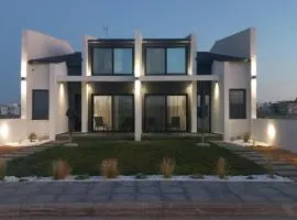 White Pampas Tiny houses