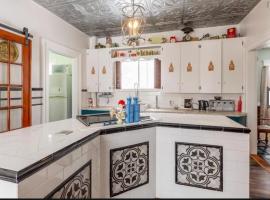 Heart of Pubnico, коттедж в городе B&eacute;langer