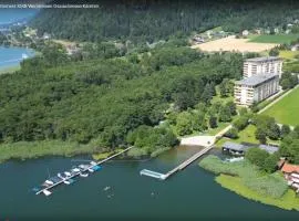 JÜRGEN Haus KMB Seeappartement am Ossiacher See, Hallenbad und direktem Seezugang