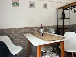 Casa Vintage Bikes, ξενοδοχείο σε Villa Marini