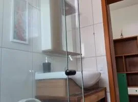 Apartamento p/ ir caminhando ao Parque Beto Carrer
