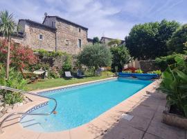 St Jean du Gard : Spacious Apartment with Use of Pool