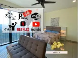 Cozy Skyview DillaSuite-Trefoil (Wifi,Pool,Netflix)