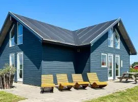 18 person holiday home in Harboøre