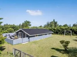 3 Bedroom Nice Home In Fjerritslev