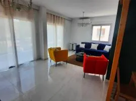 Modern 3BR Family Apartment in Quiet Drosia with Balcony