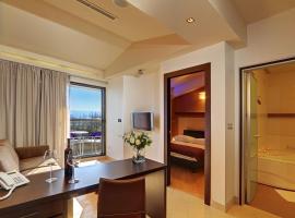 Hotel Diadem, hotel v Omise