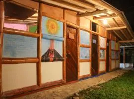 Habitación grupal en San Carlos con desayuno incluido y acceso al rio