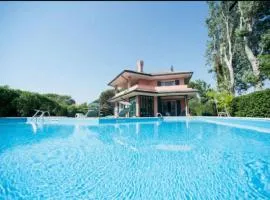 Albarella Villa with sea view and pool