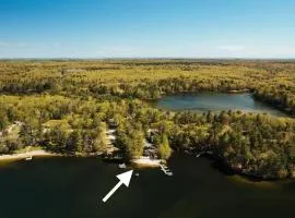 Lakefront Family Beach Escape-SUP-Pontoon Rentals
