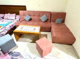 Aqua view studio, hotel v destinaci Banī Ghālib