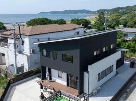 Links seaside resort -ビーチまで徒歩1分&サウナ完備-, ξενοδοχείο σε Futtsu