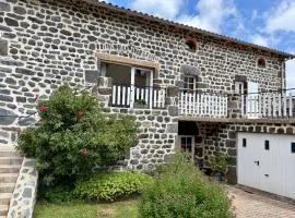 Retraite Champêtre Proche du Puy-en-Velay avec Accès Chemin de Compostelle et Lac du Bouchet - FR-1-582-455