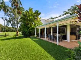 Mirage Resort Villa 142 with access to Sheraton Facilities