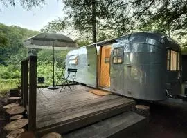 Boheme Retreats 1960s Vintage Camper Ella