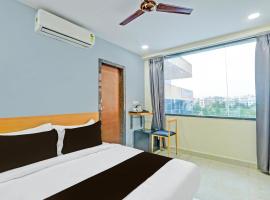 Super Townhouse La Vista Inn Grand Hotel, hotel v destinaci Upal