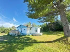 The White Pine Cottage on the Cabot trail
