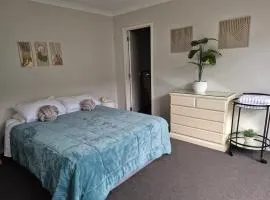 Affordable Luxury One Bedroom Apartment in Pukekohe